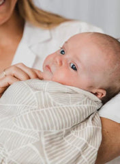 Nursing Cover + Burp Cloth + Bag - Leaf - Mums and Bumps