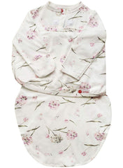 Starter Swaddle with Long Sleeves (0-3M) - Clustered Flowers - Mums and Bumps