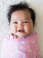 Starter Swaddle with Long Sleeves (0-3m) - Pink Giraffes - Mums and Bumps