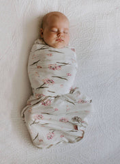 Transitional 2-Way Swaddle Out (3-6M) - Clustered Flowers - Mums and Bumps
