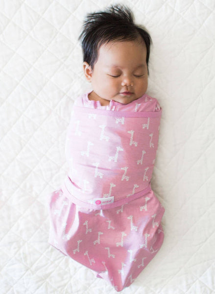 Transitional 2-Way Swaddle Out (3-6M) - Pink Giraffes